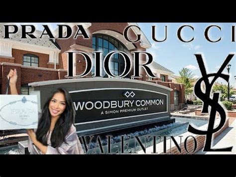 Prada (Woodbury Common Premium Outlets) .